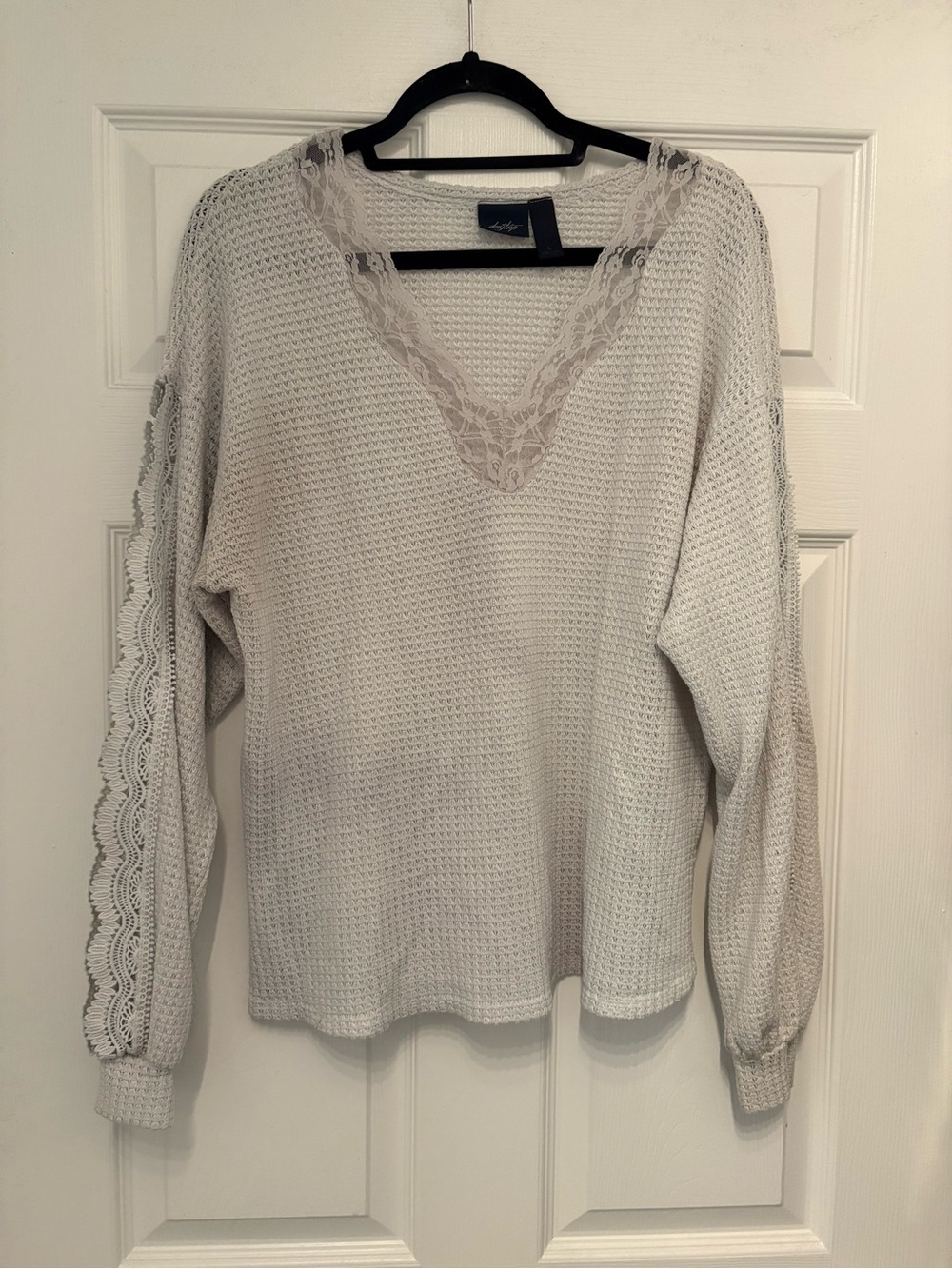 Daytrip Light Gray Lace-Trim V-Neck Sweater